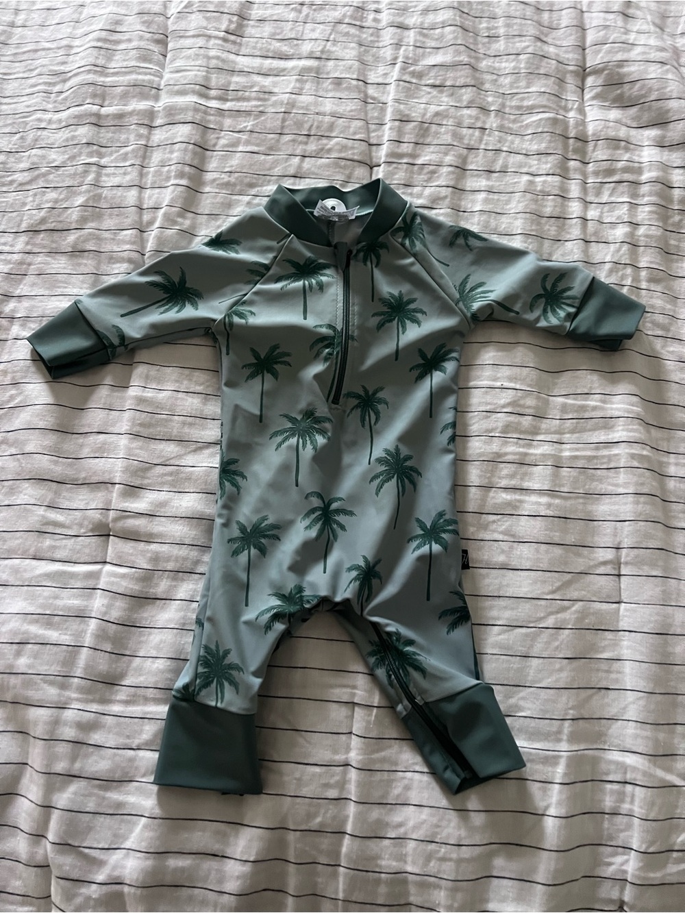 3/$50 ✨ — Honeysuckle Swim Company Sunsuit Shorty- 0-6m